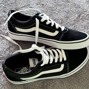 Black Vans